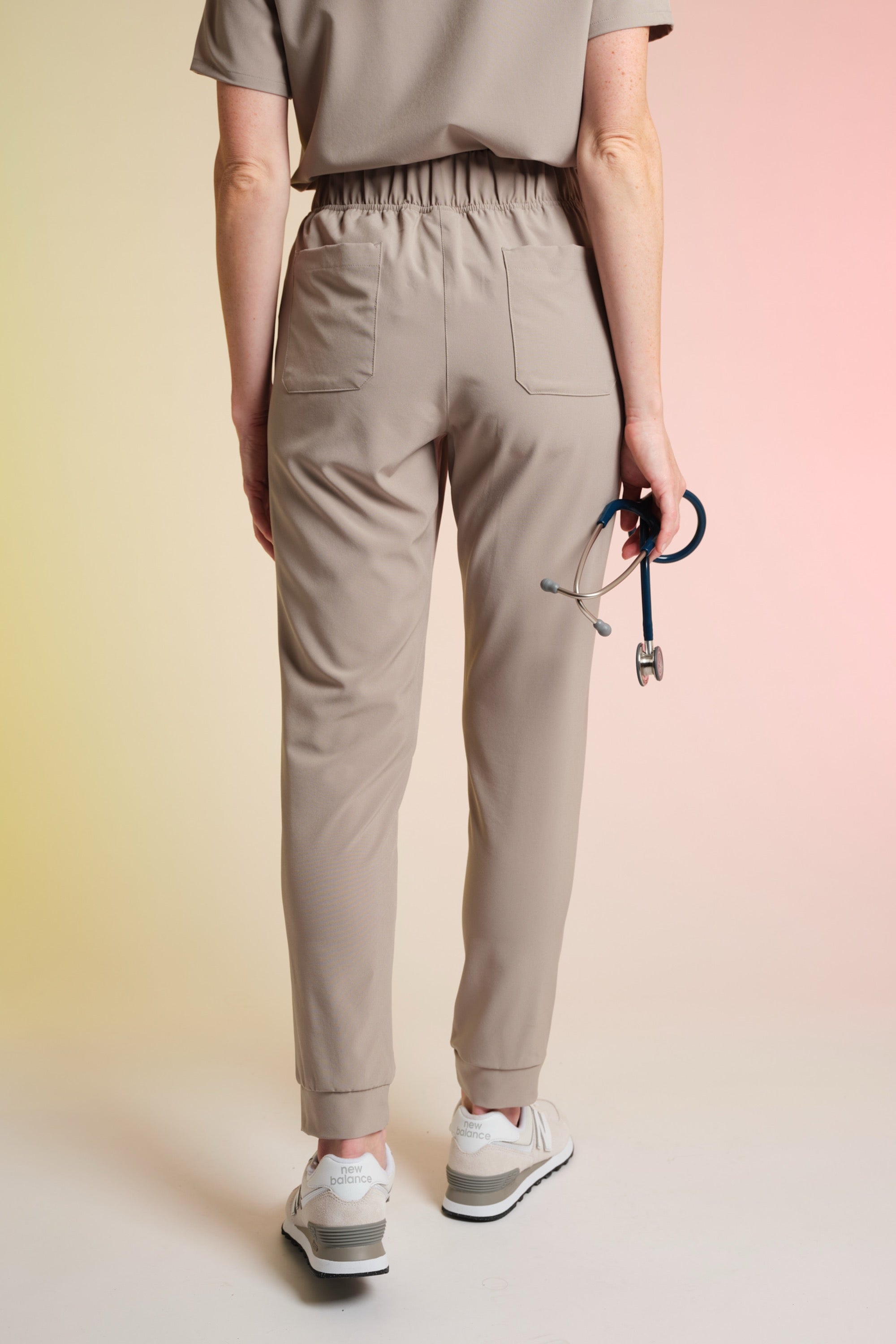 Active Scrub Pants "Tessa" – Beige