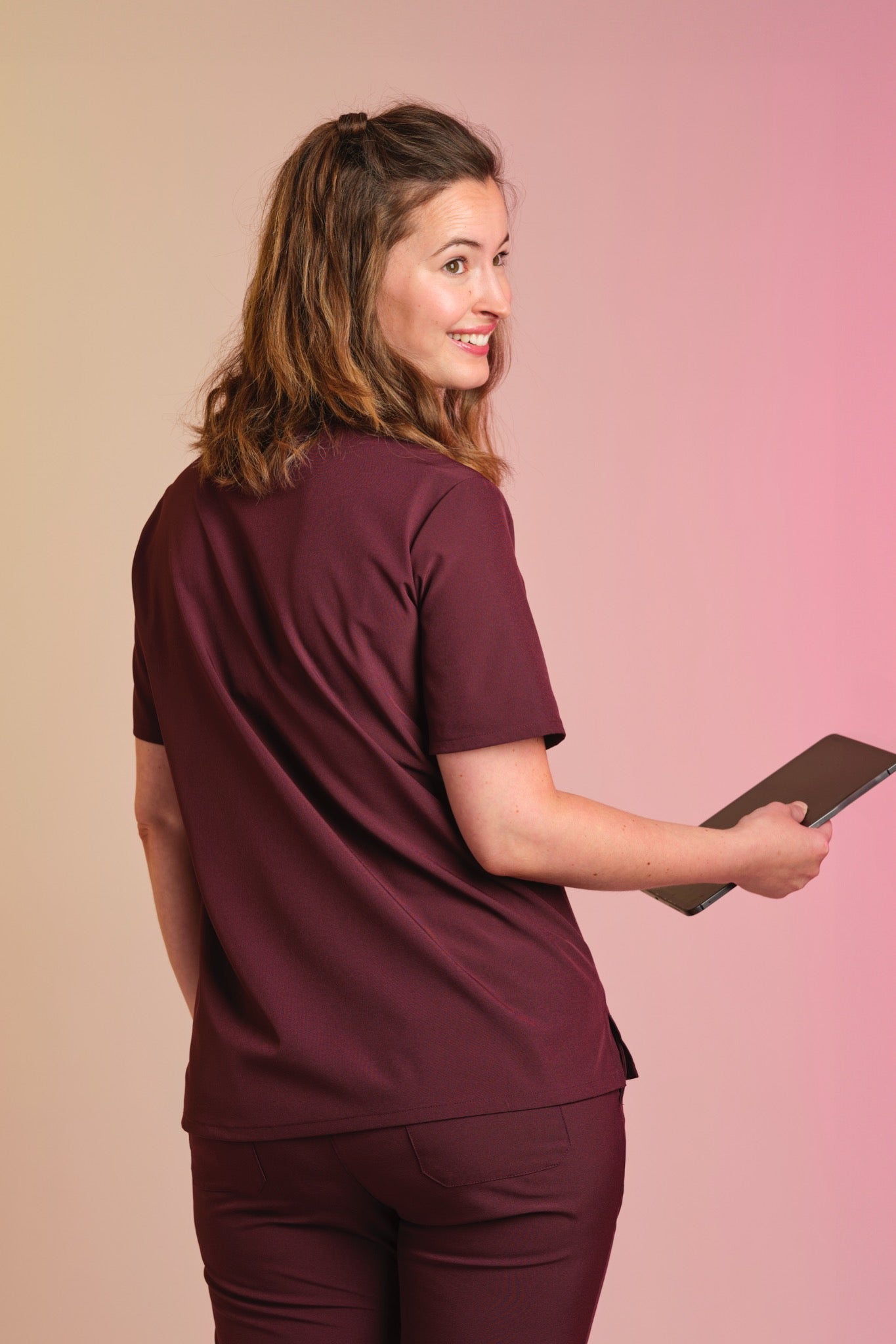 Active Scrub Top "Jackie" – Bordeaux